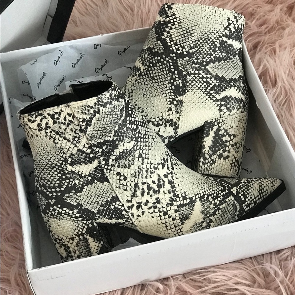 Qupid Snakeskin Booties